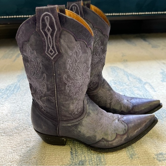 Old Gringo Shoes - OLD GRINGO PURPLE SNIP TOE EMBROIDERED SHORT BOOTS SIZE 7